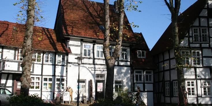 Haller Herz, Halle